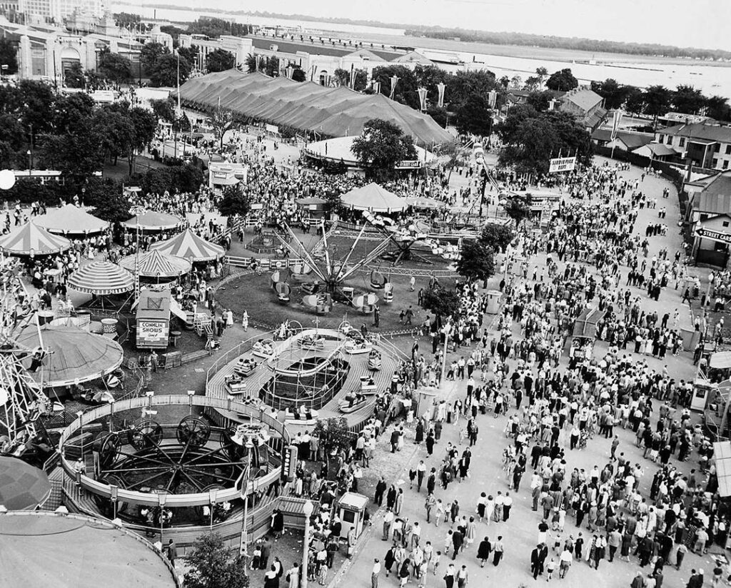 Aerial View of the Conklin Midway, 1940 – CNE Heritage