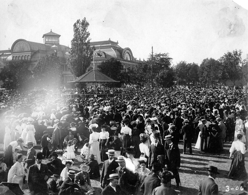 Crystal Palace Band Stand Crowds, 1906 – CNE Heritage